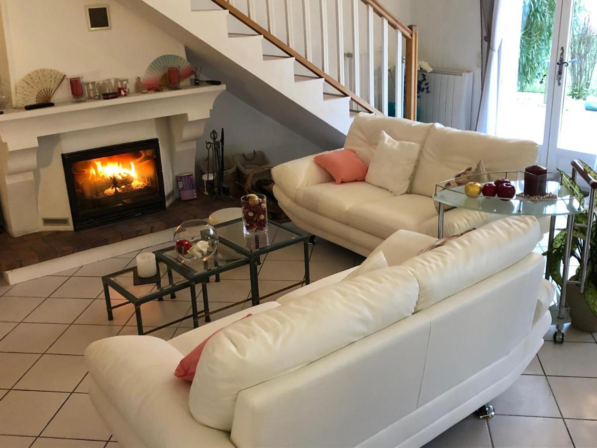 Charmante Villa Familiale 旺斯 外观 照片